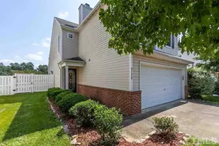 9128 Colony Village Ln, Raleigh, NC 27617 - Photo 24