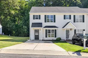 4721 Tanglewood Oaks St, Raleigh, NC 27610 - Photo 4
