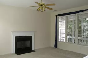 207 Cove Creek Dr, Cary, NC 27519 - Photo 4