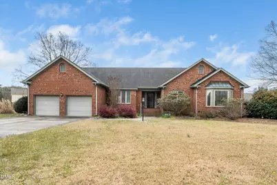 609 W Academy Street, Fuquay-Varina, NC 27526 - Photo 2
