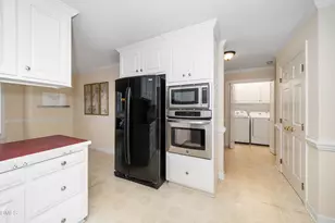609 W Academy St, Fuquay-Varina, NC 27526 - Photo 8