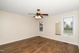 609 W Academy St, Fuquay-Varina, NC 27526 - Photo 12
