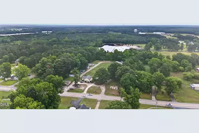 3845 Raleigh, Henderson, NC 27537 - Photo 2