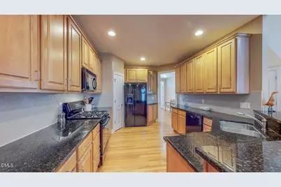 401 Waverly Hills Drive, Cary, NC 27519 - Photo 8
