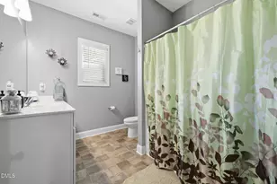 906 Weatherby Ln, Creedmoor, NC 27522 - Photo 6