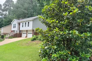 205 Wyatts Pond Ln, Cary, NC 27513 - Photo 2