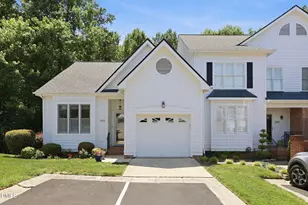 306 Vinca Cir, Cary, NC 27513 - Photo 2