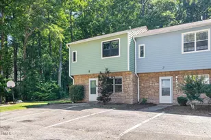 3622 Colchester St, Durham, NC 27707 - Photo 4