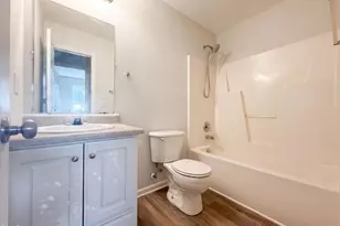 11 N Carolina Ave, Benson, NC 27504 - Photo 12
