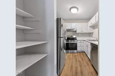 500 Umstead Drive #Unit 303e, Chapel Hill, NC 27516 - Photo 10