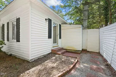 705 S 1st, Smithfield, NC 27577 - Photo 10