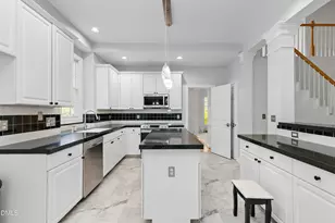 102 Citrus Pl, Cary, NC 27519 - Photo 12