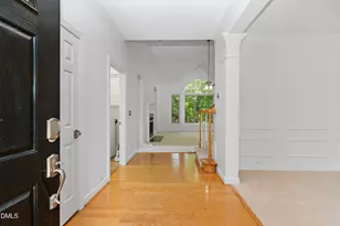 102 Citrus Pl, Cary, NC 27519 - Photo 4