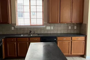 2017 Remington Oaks Cir, Cary, NC 27519 - Photo 8