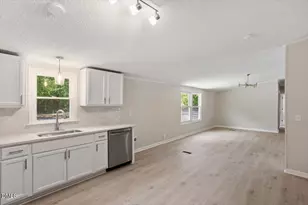 3356 Dandelion Ln, Fayetteville, NC 28306 - Photo 4