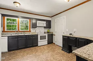 5236 Flat Rock Dr, Fayetteville, NC 28311 - Photo 6