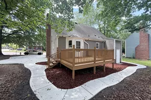 2900 Broadlands Dr, Raleigh, NC 27604 - Photo 10