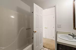 704 E Maple Ln, Fuquay-Varina, NC 27526 - Photo 28