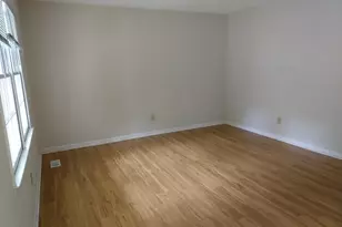 304 Holtz Ln, Cary, NC 27511 - Photo 2