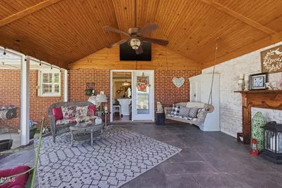 913 W Core Road, Dunn, NC 28334 - Photo 2
