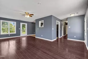 105 Stockbridge Dr, Selma, NC 27576 - Photo 8