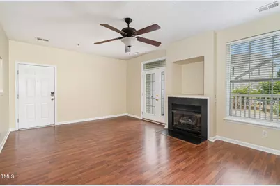 3009 Winston Drive #Apt 90, Burlington, NC 27215 - Photo 6
