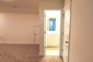 6915 Doddridge Ln, Cary, NC 27519 - Photo 12