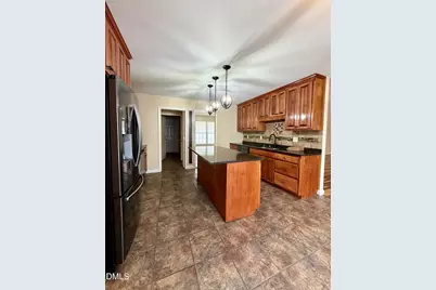 800 Carolina Drive, Dunn, NC 28334 - Photo 4
