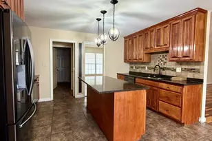 800 Carolina Dr, Dunn, NC 28334 - Photo 4