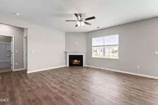 199 Pecan Grv Ln, Fuquay Varina, NC 27526 - Photo 16