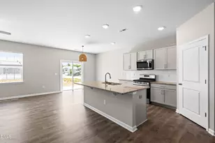 199 Pecan Grv Ln, Fuquay Varina, NC 27526 - Photo 8