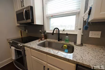 411 N Maple Street, Durham, NC 27703 - Photo 4