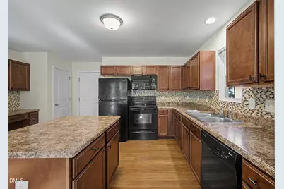2924 Smooth Stone Trail, Raleigh, NC 27610 - Photo 16