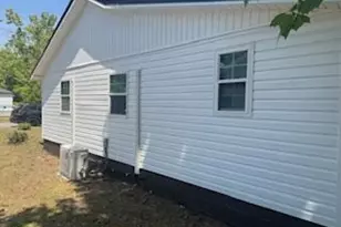 328 N Keith St, Saint Pauls, NC 28384 - Photo 10