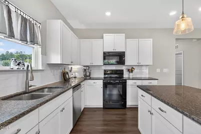 1300 London Meadow Way, Fuquay Varina, NC 27526 - Photo 14