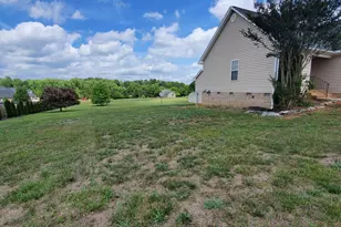 7005 Rock Pointe Pl, Liberty, NC 27298 - Photo 4