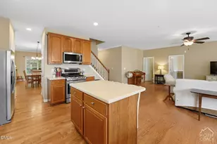 10611 Friendly Neighbor Ln, Raleigh, NC 27614 - Photo 18
