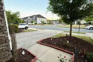 1037 Lakebrink Dr, Morrisville, NC 27560 - Photo 4