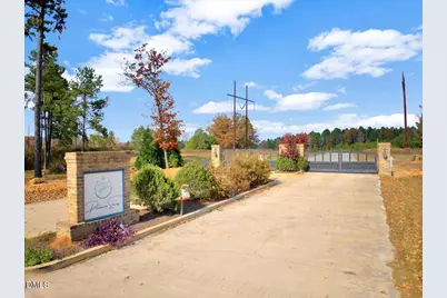 73 Pinnacle Shores Drive, Macon, NC 27551 - Photo 2