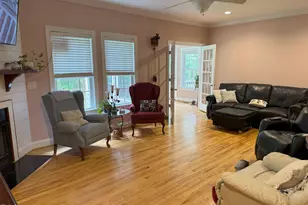 105 Perry Ln, Zebulon, NC 27597 - Photo 4