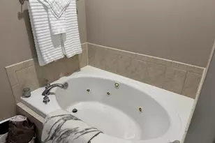 105 Perry Ln, Zebulon, NC 27597 - Photo 18