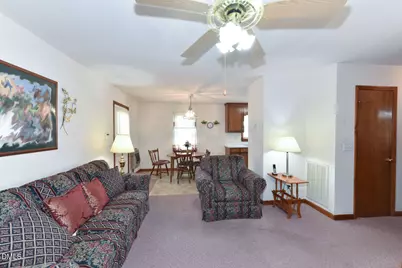 215 E Vance Street, Zebulon, NC 27597 - Photo 6