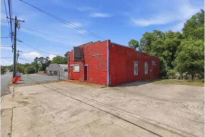 611 W Elm Street, Graham, NC 27253 - Photo 2
