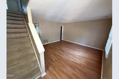 925 Hearthridge Court, Raleigh, NC 27609 - Photo 2