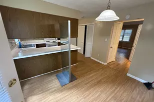 925 Hearthridge Ct, Raleigh, NC 27609 - Photo 8