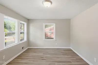 113 E Franklin Street, Zebulon, NC 27597 - Photo 4