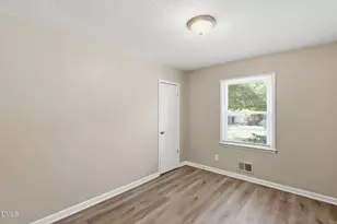 113 E Franklin St, Zebulon, NC 27597 - Photo 16