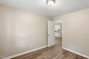 113 E Franklin St, Zebulon, NC 27597 - Photo 12