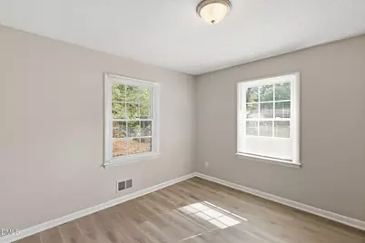 113 E Franklin Street, Zebulon, NC 27597 - Photo 20