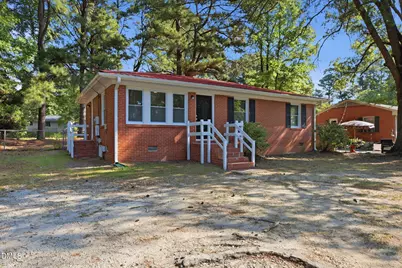113 E Franklin Street, Zebulon, NC 27597 - Photo 2